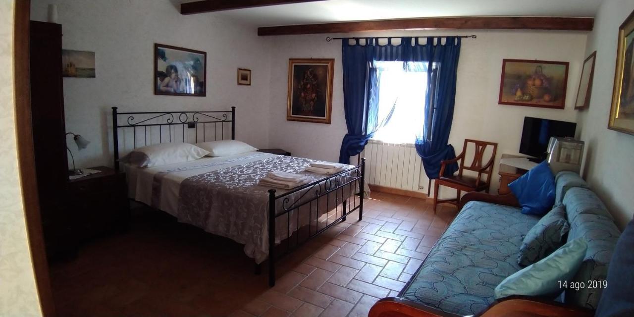 Il Borgo 38 Bed and Breakfast Scapoli Exteriör bild